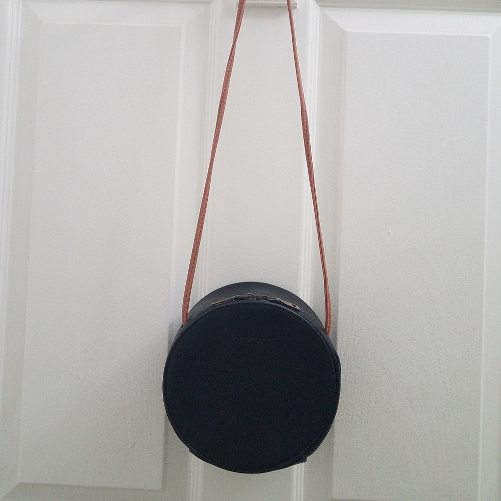 SALE! $10 Round Black Crossbody Bag - Picture 3 of 10